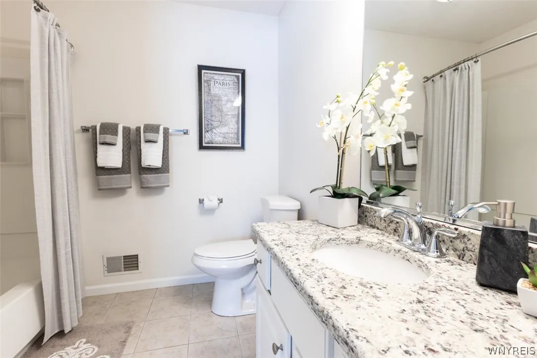 5 Autumn Creek Lane C-plan, Amherst, New York 1422, Amherst, New York 14221, 2 Bedrooms Bedrooms, 5 Rooms Rooms,2 BathroomsBathrooms,Residential Lease,For Rent,5 Autumn Creek Lane C-plan, Amherst, New York 1422,0,B482684