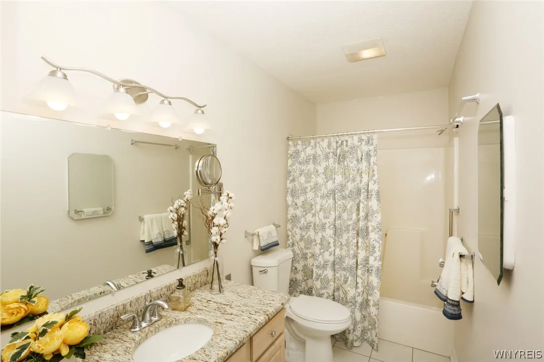 4100 Stonegate #2 Lane Townhome, Amherst, New York, Amherst, New York 14221, 2 Bedrooms Bedrooms, 6 Rooms Rooms,1 BathroomBathrooms,Residential Lease,For Rent,4100 Stonegate #2 Lane Townhome, Amherst, New York,0,B465431