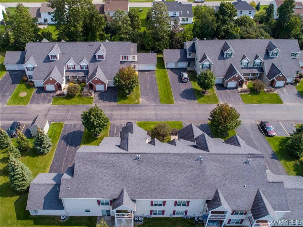 4100 Stonegate #2 Lane Townhome, Amherst, New York, Amherst, New York 14221, 2 Bedrooms Bedrooms, 6 Rooms Rooms,1 BathroomBathrooms,Residential Lease,For Rent,4100 Stonegate #2 Lane Townhome, Amherst, New York,0,B465431