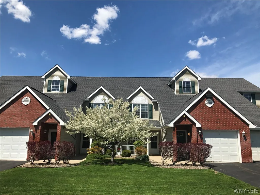 4100 Stonegate #2 Lane Townhome, Amherst, New York, Amherst, New York 14221, 2 Bedrooms Bedrooms, 6 Rooms Rooms,1 BathroomBathrooms,Residential Lease,For Rent,4100 Stonegate #2 Lane Townhome, Amherst, New York,0,B465431