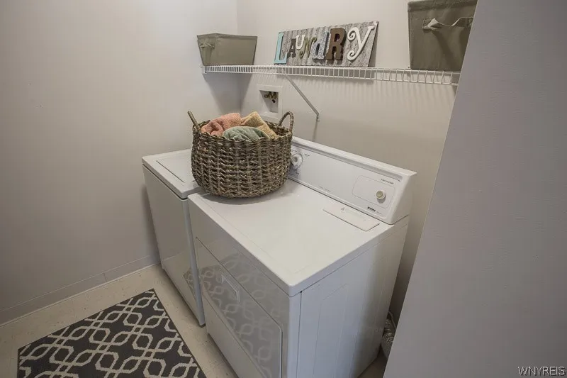 10 Arielle Court C-plan, Amherst, New York 14221, Amherst, New York 14221, 2 Bedrooms Bedrooms, 4 Rooms Rooms,2 BathroomsBathrooms,Residential Lease,For Rent,10 Arielle Court C-plan, Amherst, New York 14221,0,B467966