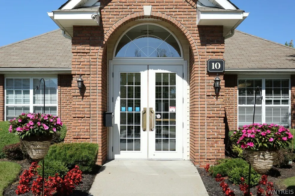 10 Arielle Court C-plan, Amherst, New York 14221, Amherst, New York 14221, 2 Bedrooms Bedrooms, 4 Rooms Rooms,2 BathroomsBathrooms,Residential Lease,For Rent,10 Arielle Court C-plan, Amherst, New York 14221,0,B467966