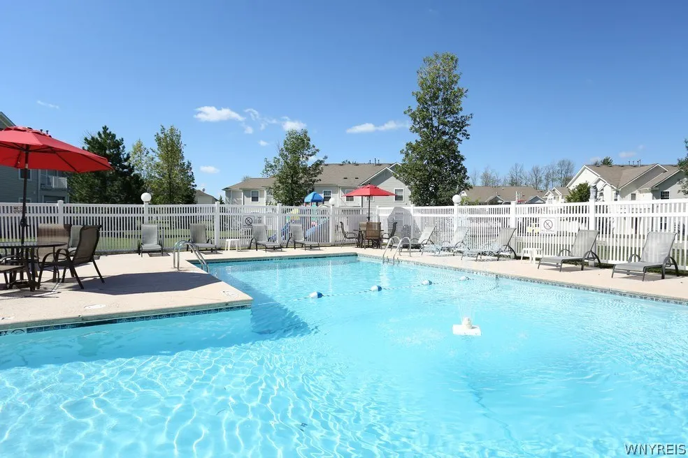 10 Arielle Court C-plan, Amherst, New York 14221, Amherst, New York 14221, 2 Bedrooms Bedrooms, 4 Rooms Rooms,2 BathroomsBathrooms,Residential Lease,For Rent,10 Arielle Court C-plan, Amherst, New York 14221,0,B467966