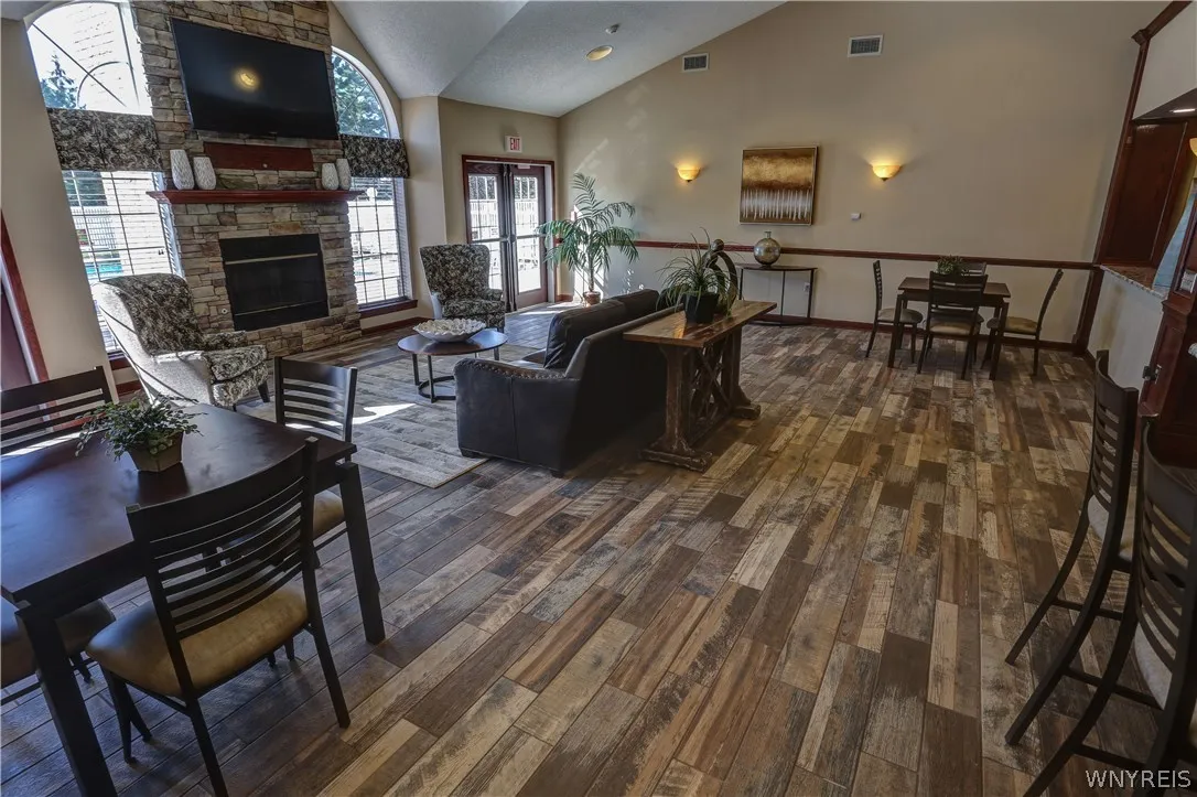 25 Spring Meadow Drive C-plan, Amherst, New York 1, Amherst, New York 14221, 2 Bedrooms Bedrooms, 5 Rooms Rooms,1 BathroomBathrooms,Residential Lease,For Rent,25 Spring Meadow Drive C-plan, Amherst, New York 1,0,B1011672