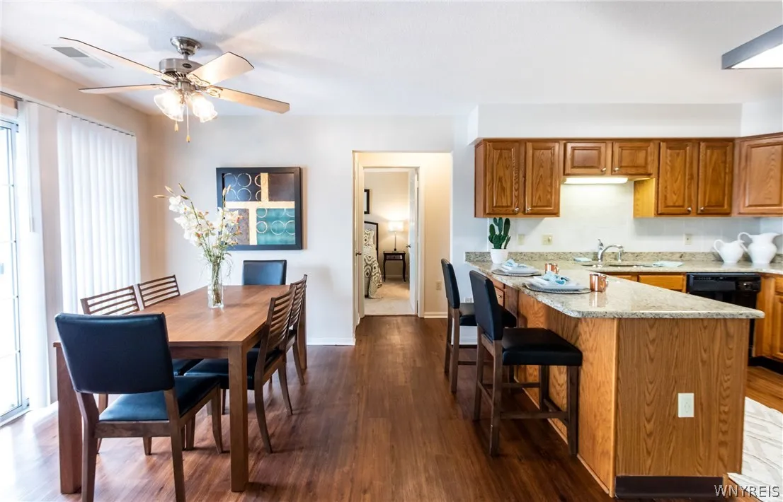 25 Spring Meadow Drive C-plan, Amherst, New York 1, Amherst, New York 14221, 2 Bedrooms Bedrooms, 5 Rooms Rooms,1 BathroomBathrooms,Residential Lease,For Rent,25 Spring Meadow Drive C-plan, Amherst, New York 1,0,B1011672