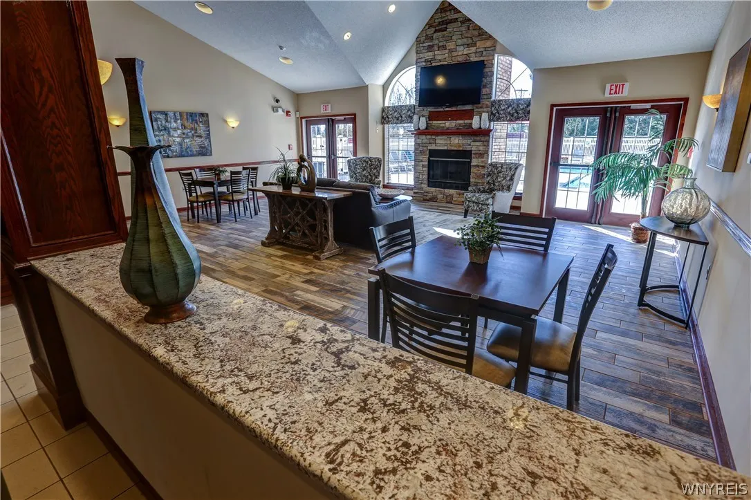 25 Spring Meadow Drive C-plan, Amherst, New York 1, Amherst, New York 14221, 2 Bedrooms Bedrooms, 5 Rooms Rooms,1 BathroomBathrooms,Residential Lease,For Rent,25 Spring Meadow Drive C-plan, Amherst, New York 1,0,B1011672