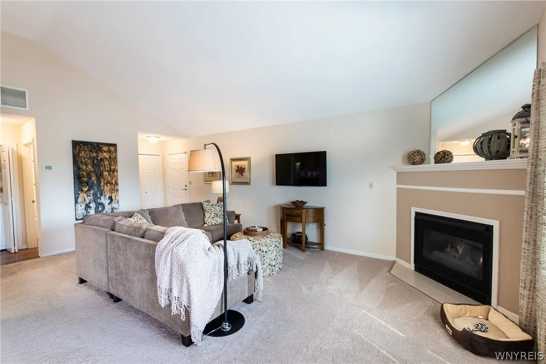 25 Spring Meadow Drive C-plan, Amherst, New York 1, Amherst, New York 14221, 2 Bedrooms Bedrooms, 5 Rooms Rooms,1 BathroomBathrooms,Residential Lease,For Rent,25 Spring Meadow Drive C-plan, Amherst, New York 1,0,B1011672