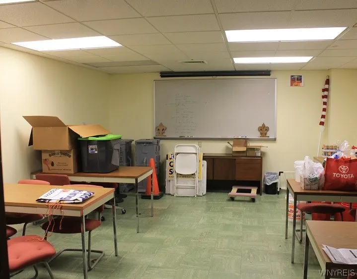 7121 Rochester Road, Lockport Town, New York 14094, Lockport Town, New York 14094, ,Commercial Sale,For Sale,7121 Rochester Road, Lockport Town, New York 14094,B1047025