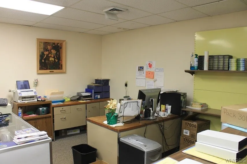 7121 Rochester Road, Lockport Town, New York 14094, Lockport Town, New York 14094, ,Commercial Sale,For Sale,7121 Rochester Road, Lockport Town, New York 14094,B1047025