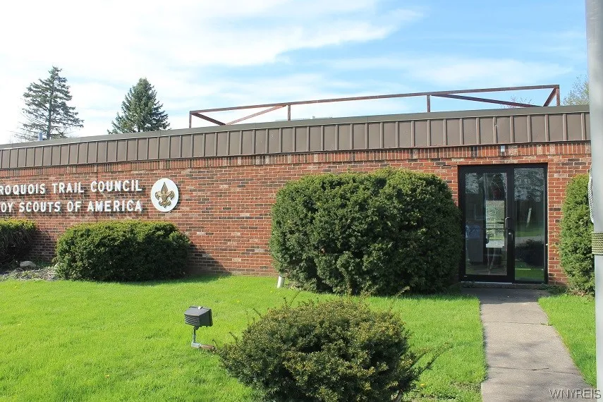 7121 Rochester Road, Lockport Town, New York 14094, Lockport Town, New York 14094, ,Commercial Sale,For Sale,7121 Rochester Road, Lockport Town, New York 14094,B1047025