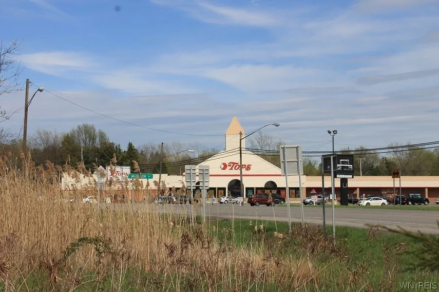 7121 Rochester Road, Lockport Town, New York 14094, Lockport Town, New York 14094, ,Commercial Sale,For Sale,7121 Rochester Road, Lockport Town, New York 14094,B1047025