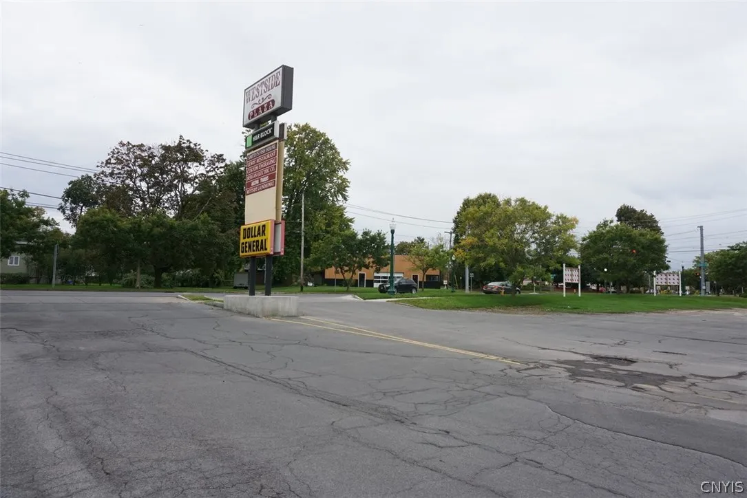 343 Genesee Street, Auburn, New York 13021, Auburn, New York 13021, ,Commercial Lease,For Rent,343 Genesee Street, Auburn, New York 13021,S1235989