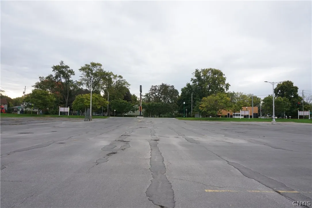 343 Genesee Street, Auburn, New York 13021, Auburn, New York 13021, ,Commercial Lease,For Rent,343 Genesee Street, Auburn, New York 13021,S1235989