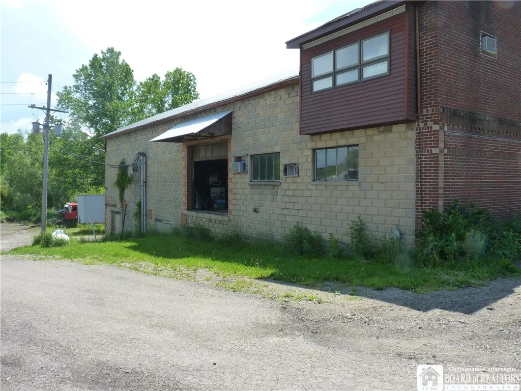 124 East Main Street, Sherman, New York 14781, Sherman, New York 14781, ,Commercial Sale,For Sale,124 East Main Street, Sherman, New York 14781,R1342105