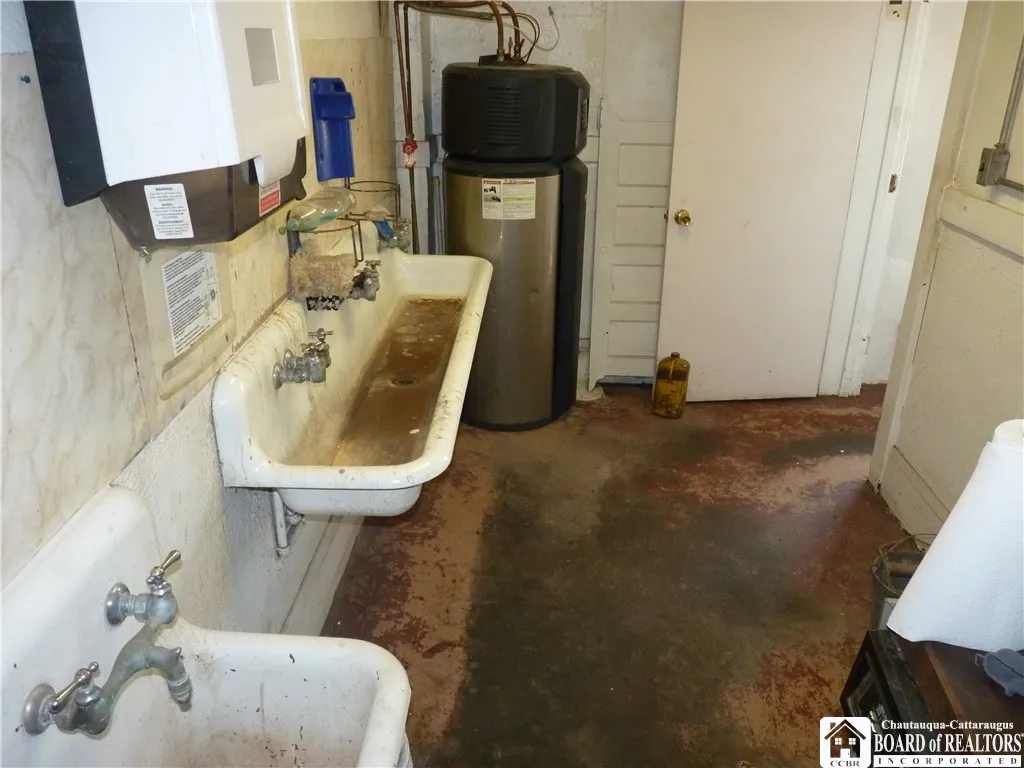 124 East Main Street, Sherman, New York 14781, Sherman, New York 14781, ,Commercial Sale,For Sale,124 East Main Street, Sherman, New York 14781,R1342105