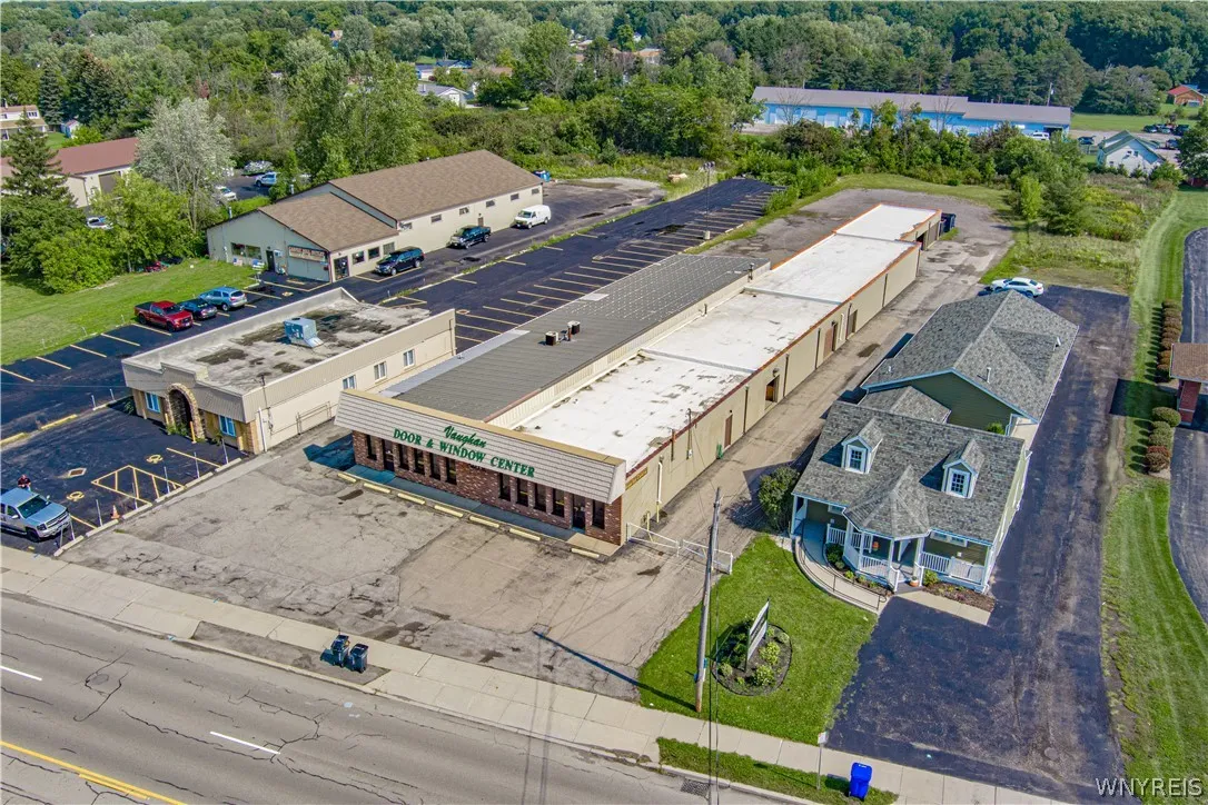 2925 Military Road, Niagara, New York 14304, Niagara, New York 14304, ,Commercial Sale,For Sale,2925 Military Road, Niagara, New York 14304,B1366596