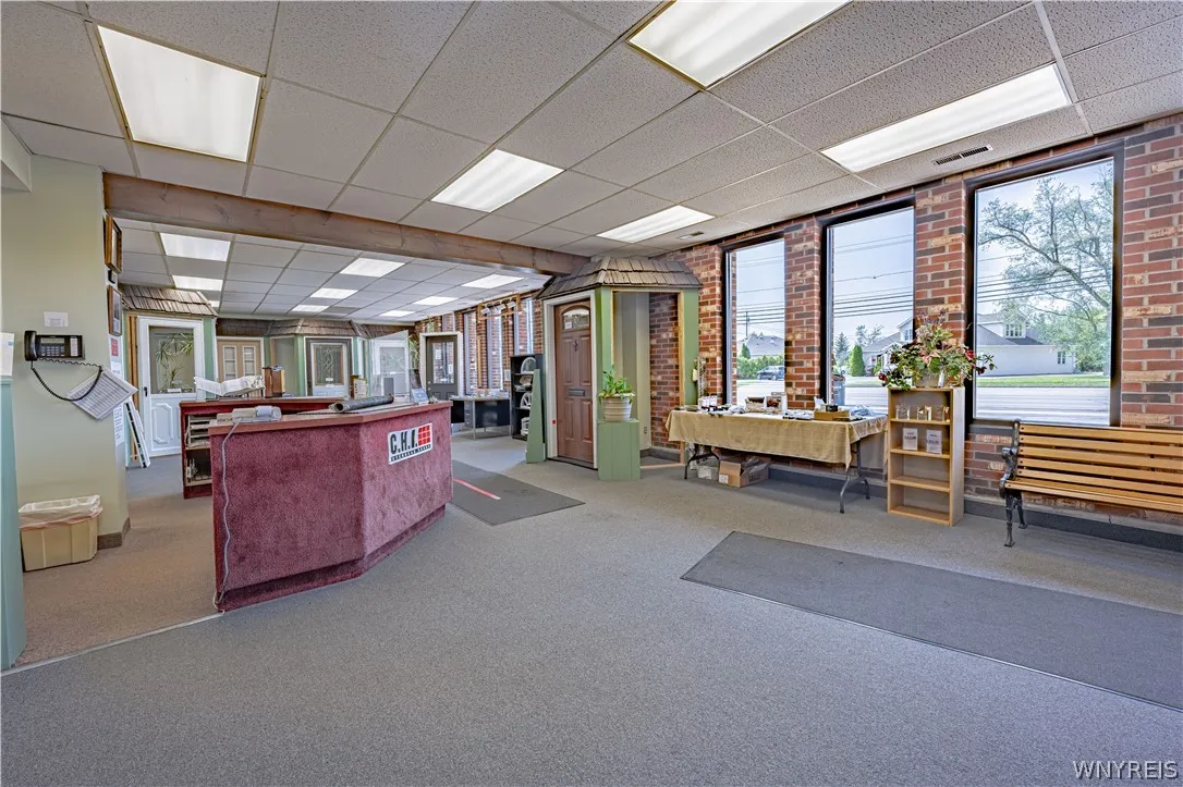 2925 Military Road, Niagara, New York 14304, Niagara, New York 14304, ,Commercial Sale,For Sale,2925 Military Road, Niagara, New York 14304,B1366596