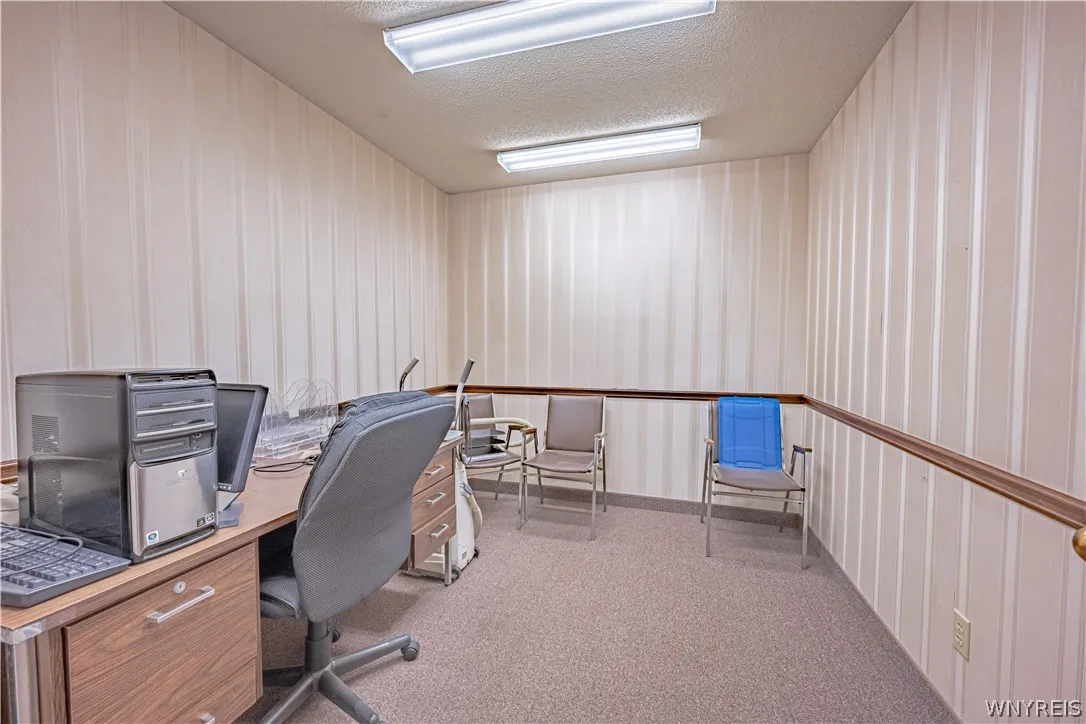 2925 Military Road, Niagara, New York 14304, Niagara, New York 14304, ,Commercial Sale,For Sale,2925 Military Road, Niagara, New York 14304,B1366596