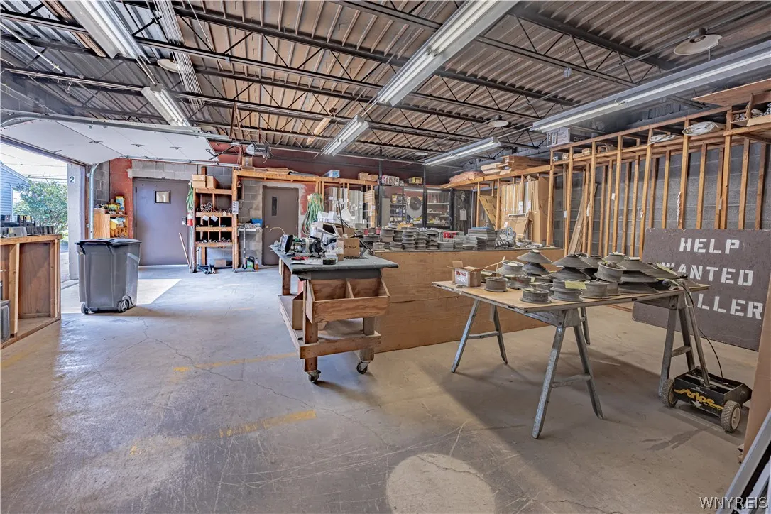 2925 Military Road, Niagara, New York 14304, Niagara, New York 14304, ,Commercial Sale,For Sale,2925 Military Road, Niagara, New York 14304,B1366596