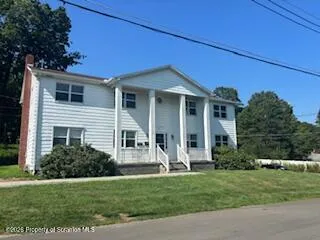 Residential Lease For Rent 15 15 Little Street Street Unit 4, Montrose, Pennsylvania 18801