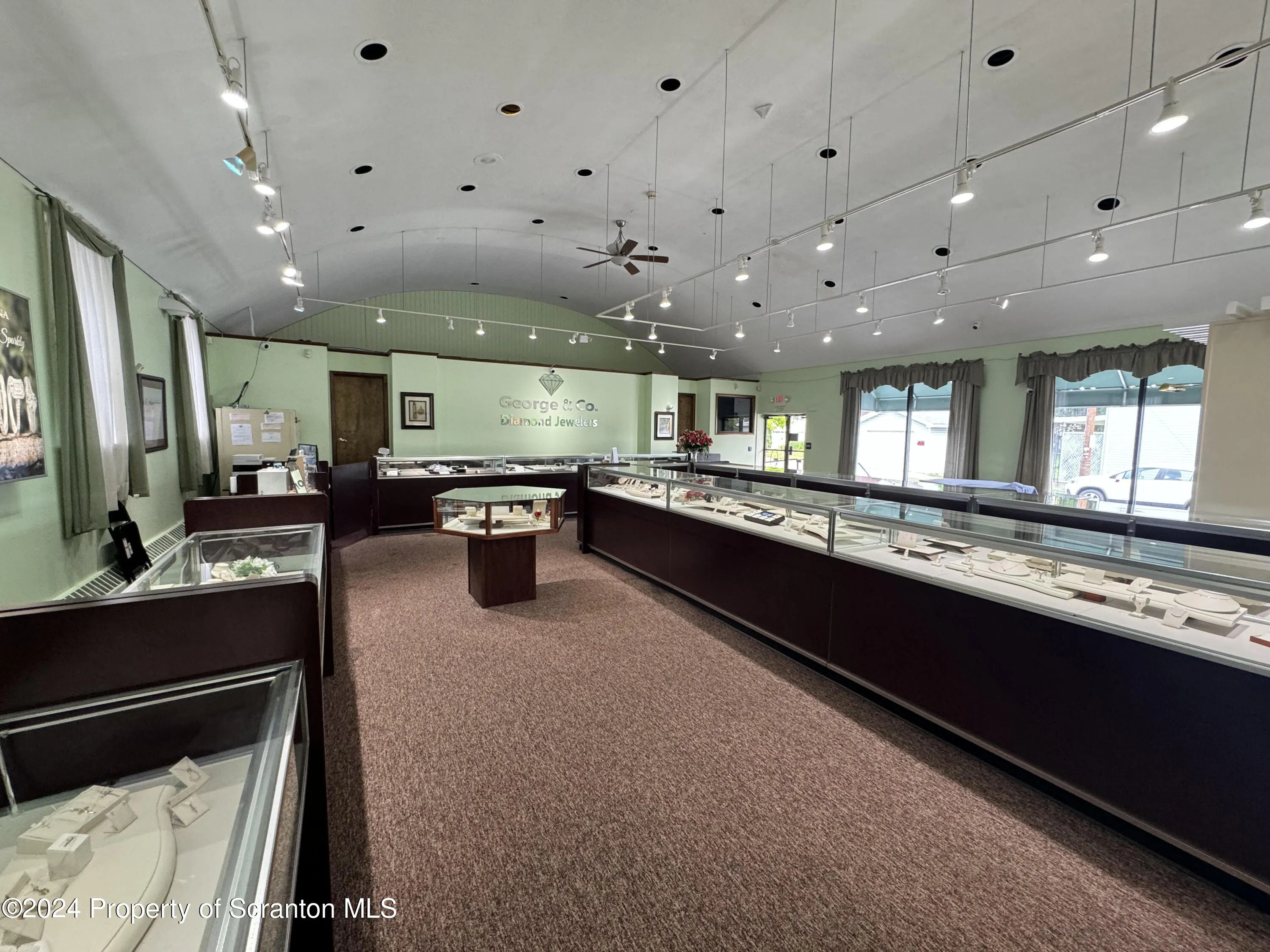 115 Main Street, Dickson City, Pennsylvania 18519, ,Commercial Sale,For Sale,Main,SC2900