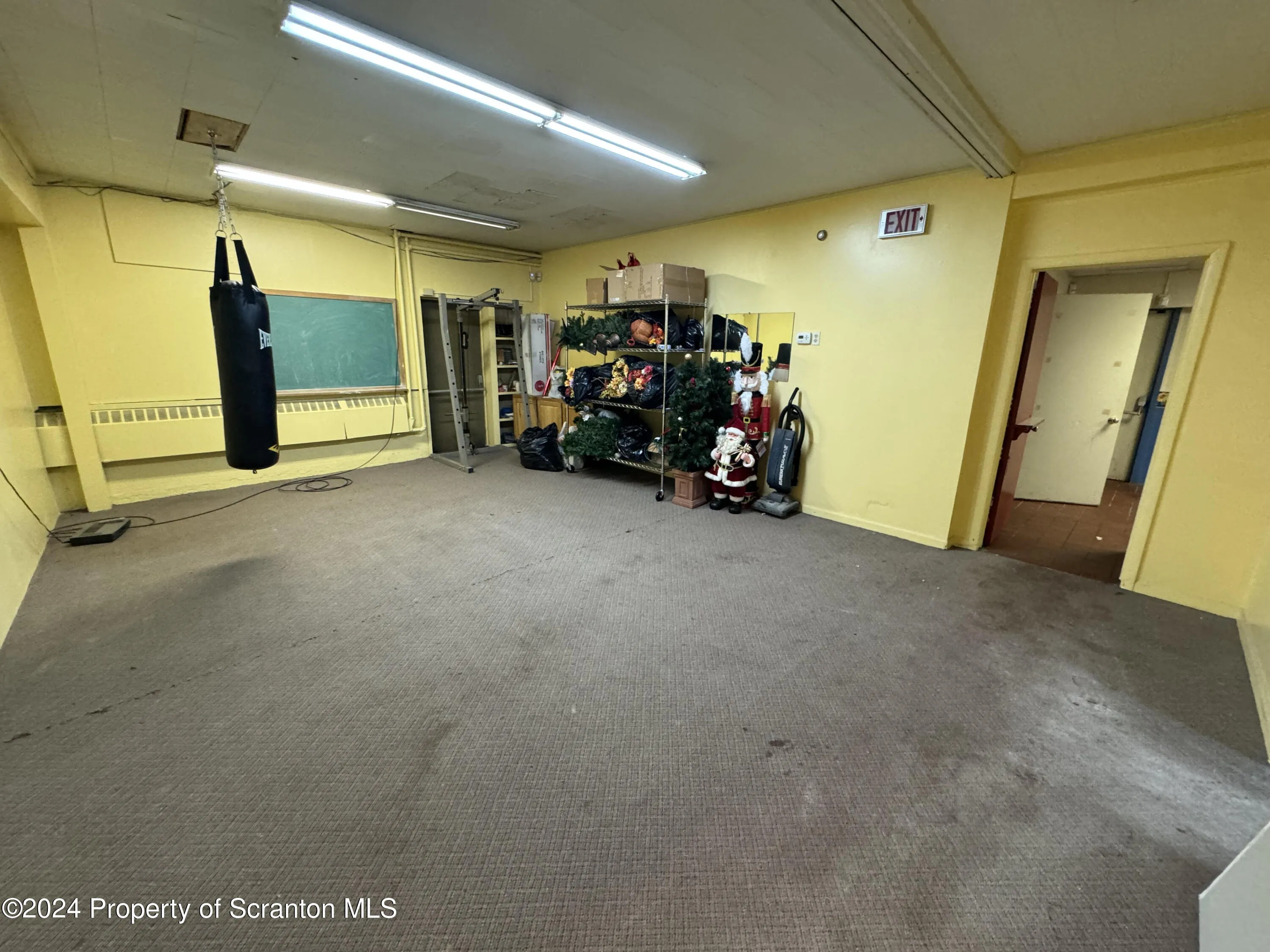 115 Main Street, Dickson City, Pennsylvania 18519, ,Commercial Sale,For Sale,Main,SC2900