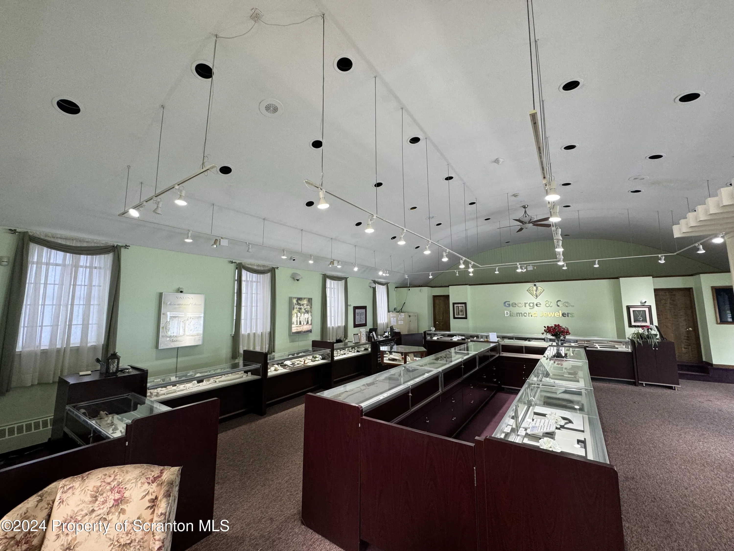 115 Main Street, Dickson City, Pennsylvania 18519, ,Commercial Sale,For Sale,Main,SC2900