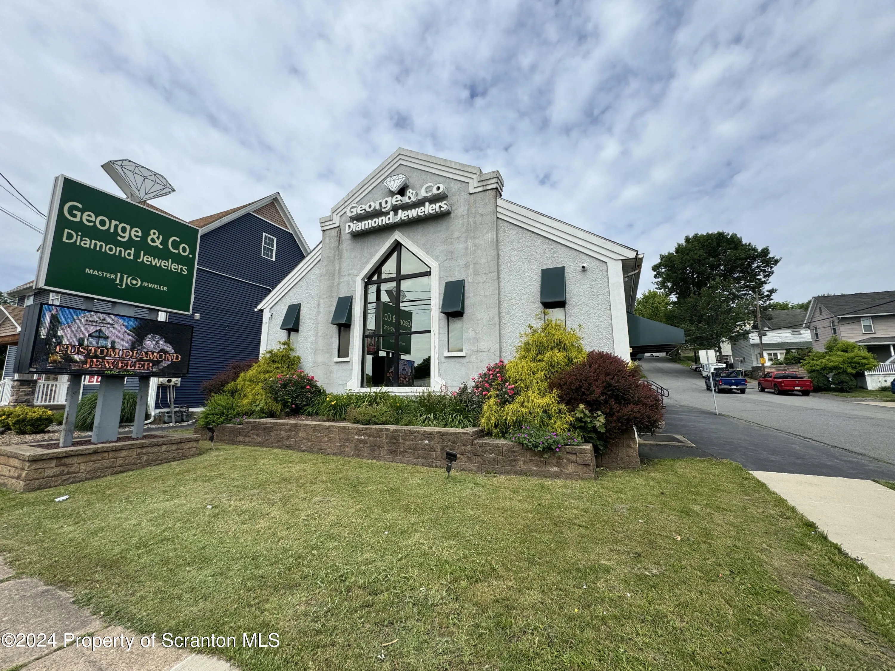 115 Main Street, Dickson City, Pennsylvania 18519, ,Commercial Sale,For Sale,Main,SC2900