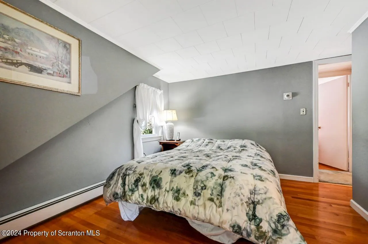 811 Clifton Beach Road, Clifton Twp, Pennsylvania 18424, 4 Bedrooms Bedrooms, 7 Rooms Rooms,2 BathroomsBathrooms,Residential,For Sale,CLIFTON BEACH ROAD,SC4272