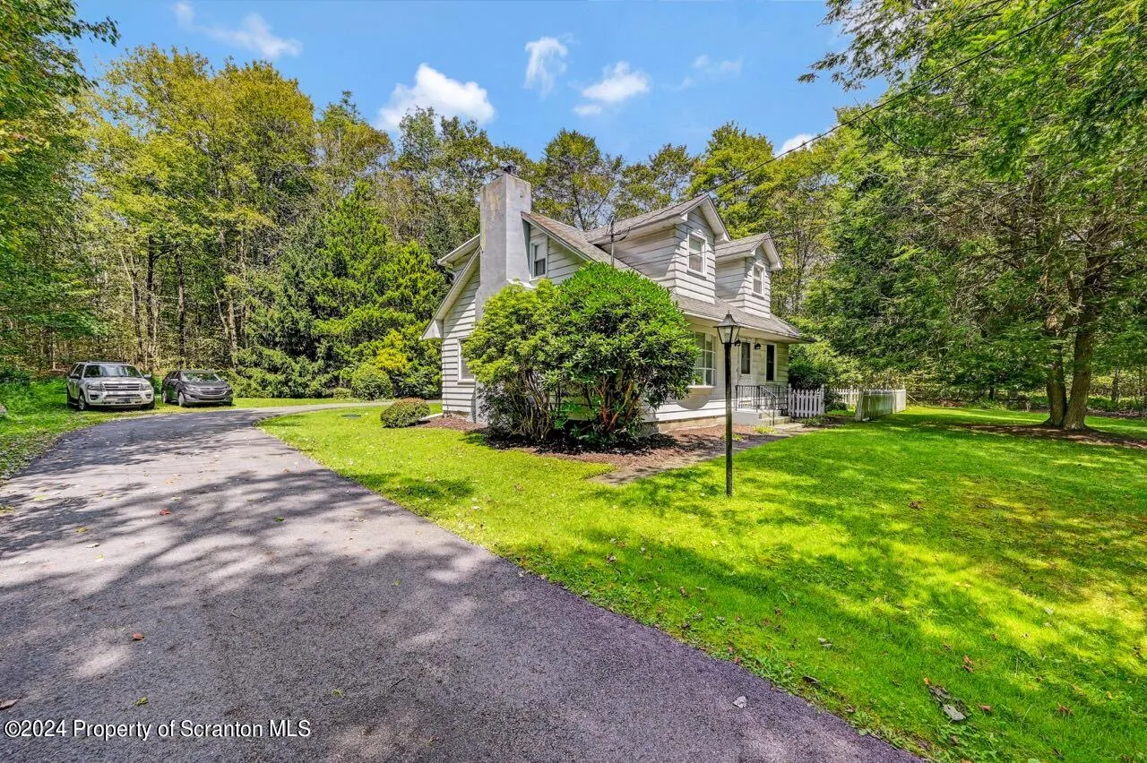 811 Clifton Beach Road, Clifton Twp, Pennsylvania 18424, 4 Bedrooms Bedrooms, 7 Rooms Rooms,2 BathroomsBathrooms,Residential,For Sale,CLIFTON BEACH ROAD,SC4272