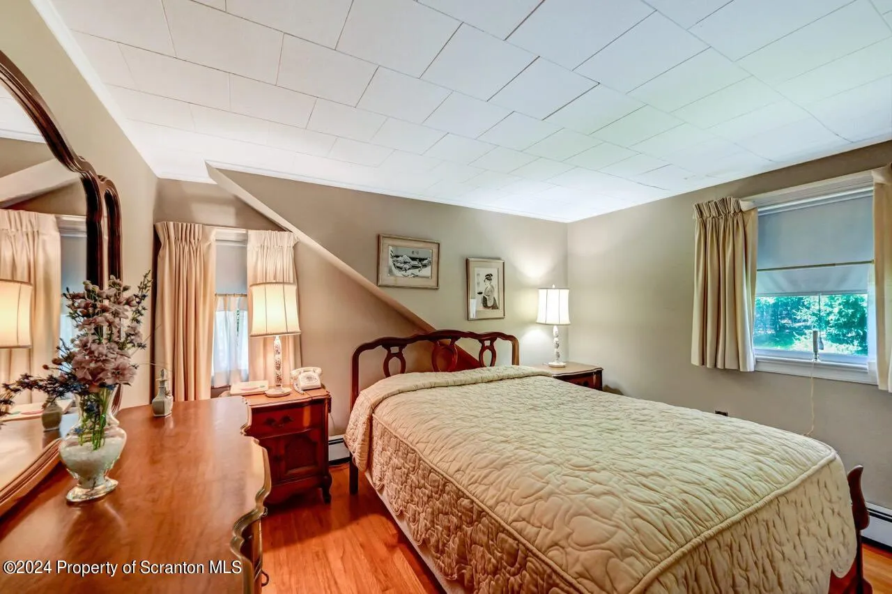 811 Clifton Beach Road, Clifton Twp, Pennsylvania 18424, 4 Bedrooms Bedrooms, 7 Rooms Rooms,2 BathroomsBathrooms,Residential,For Sale,CLIFTON BEACH ROAD,SC4272