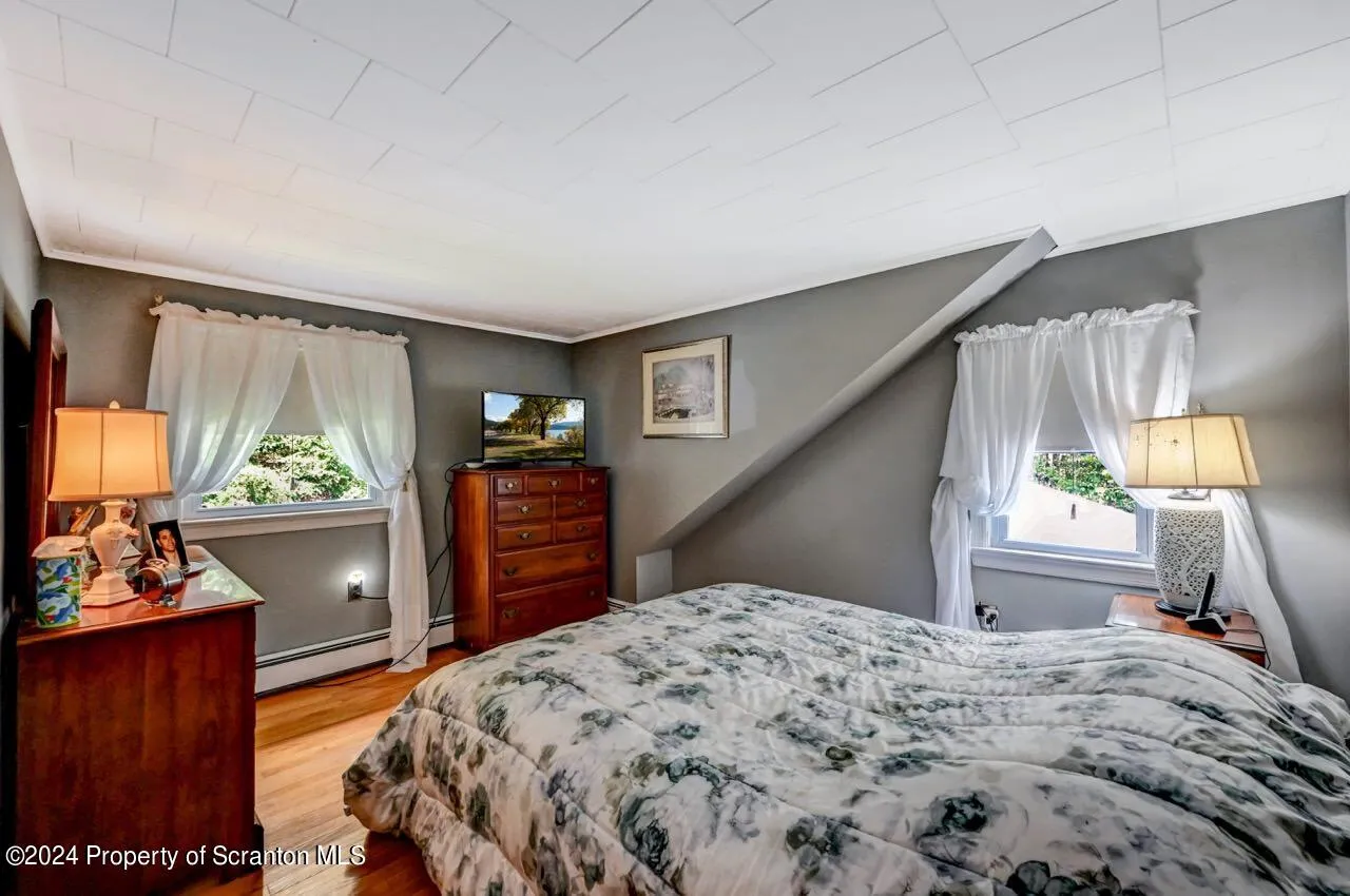 811 Clifton Beach Road, Clifton Twp, Pennsylvania 18424, 4 Bedrooms Bedrooms, 7 Rooms Rooms,2 BathroomsBathrooms,Residential,For Sale,CLIFTON BEACH ROAD,SC4272