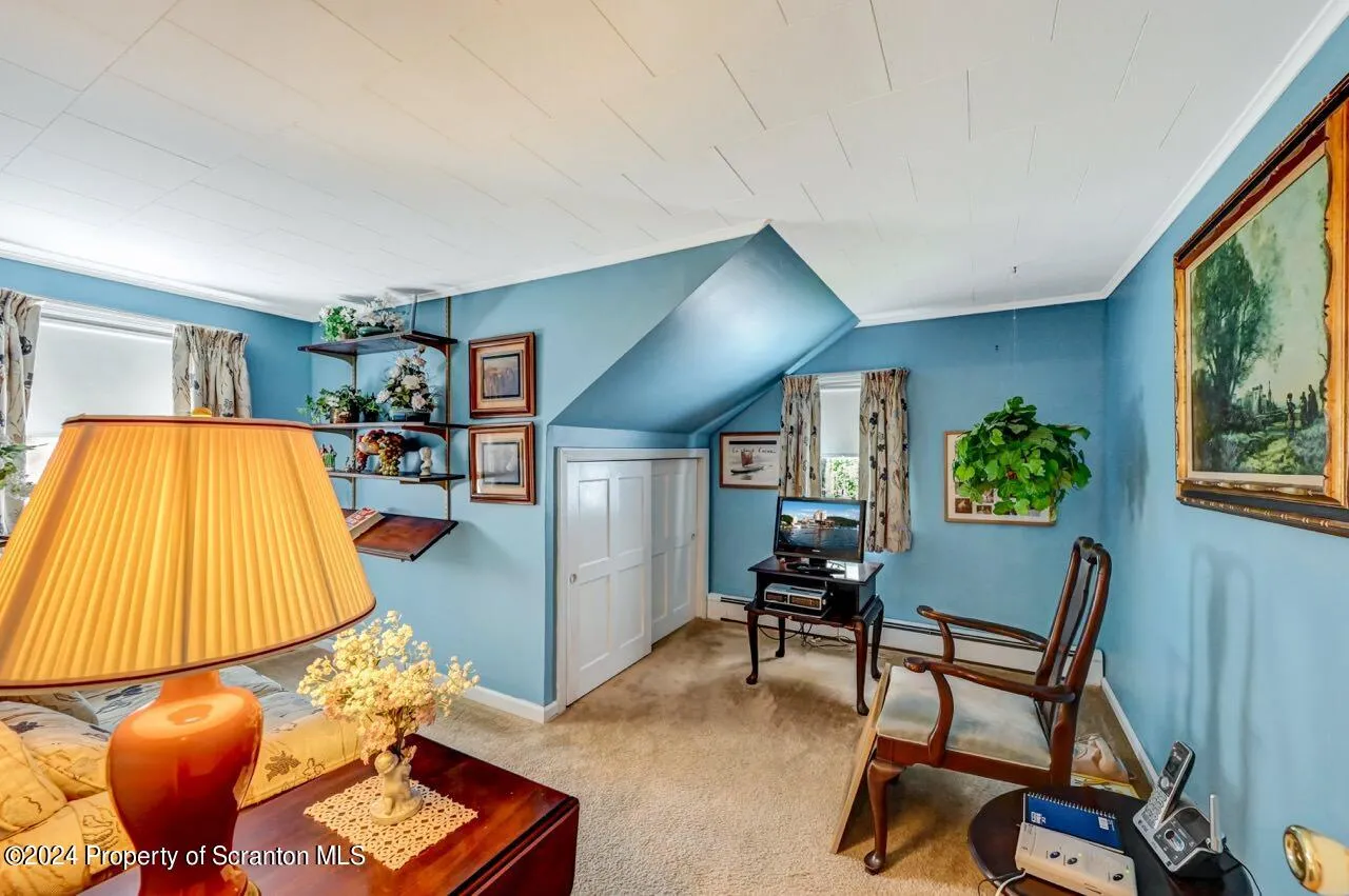 811 Clifton Beach Road, Clifton Twp, Pennsylvania 18424, 4 Bedrooms Bedrooms, 7 Rooms Rooms,2 BathroomsBathrooms,Residential,For Sale,CLIFTON BEACH ROAD,SC4272