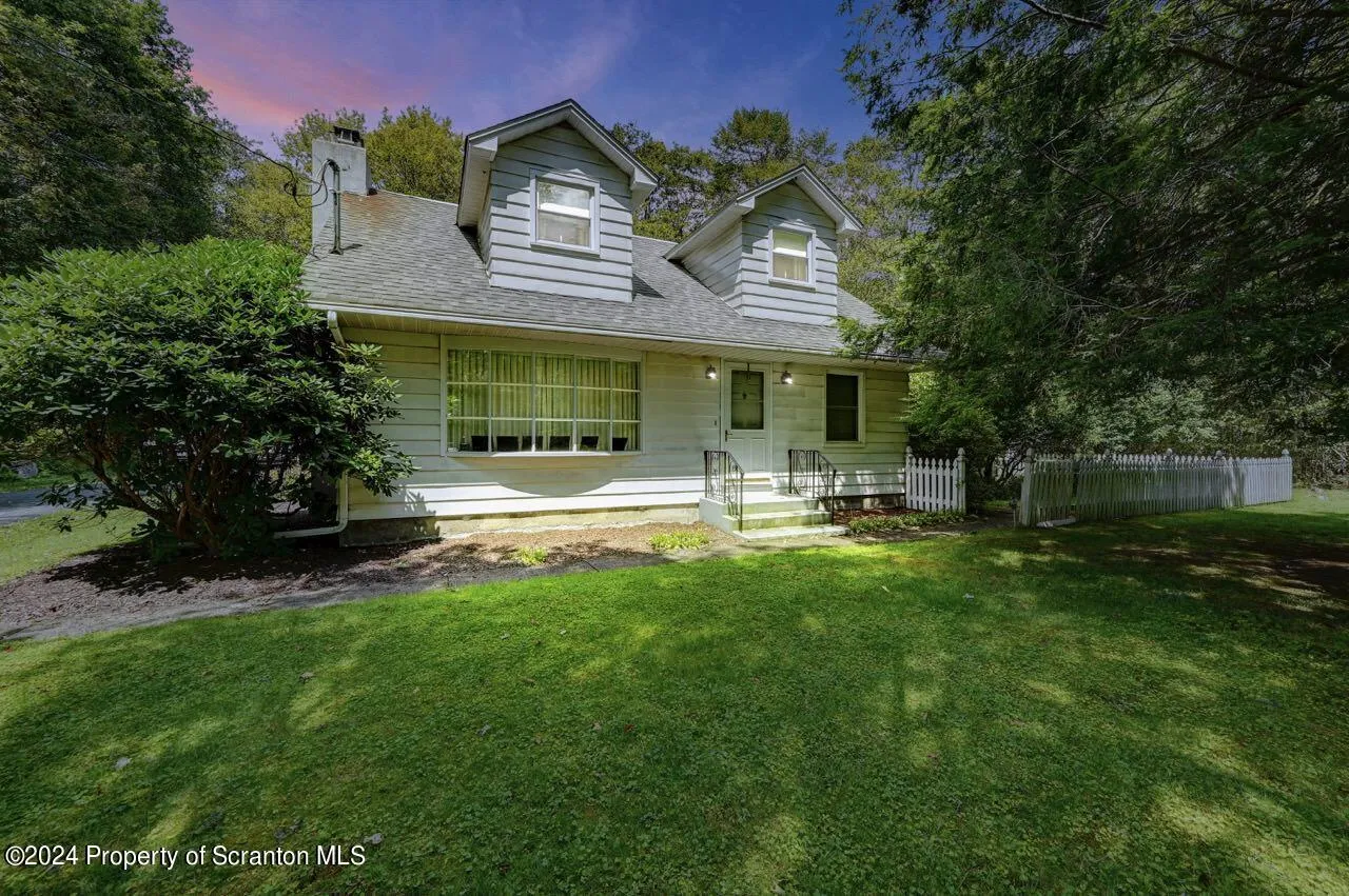 811 Clifton Beach Road, Clifton Twp, Pennsylvania 18424, 4 Bedrooms Bedrooms, 7 Rooms Rooms,2 BathroomsBathrooms,Residential,For Sale,CLIFTON BEACH ROAD,SC4272