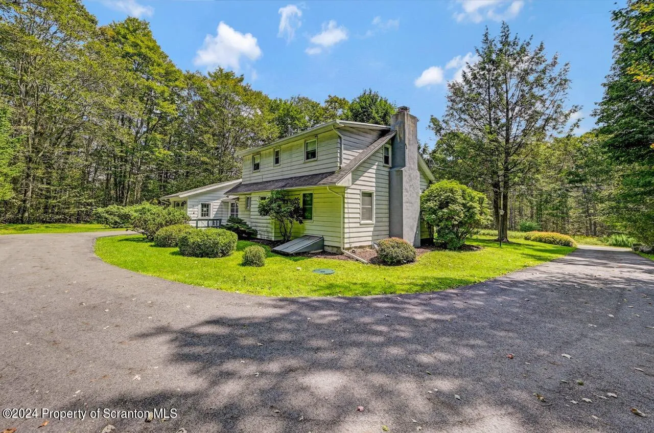 811 Clifton Beach Road, Clifton Twp, Pennsylvania 18424, 4 Bedrooms Bedrooms, 7 Rooms Rooms,2 BathroomsBathrooms,Residential,For Sale,CLIFTON BEACH ROAD,SC4272