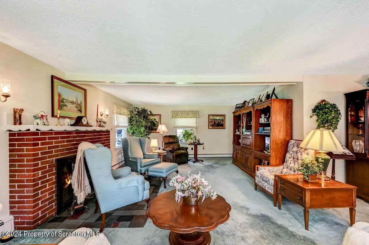 811 Clifton Beach Road, Clifton Twp, Pennsylvania 18424, 4 Bedrooms Bedrooms, 7 Rooms Rooms,2 BathroomsBathrooms,Residential,For Sale,CLIFTON BEACH ROAD,SC4272