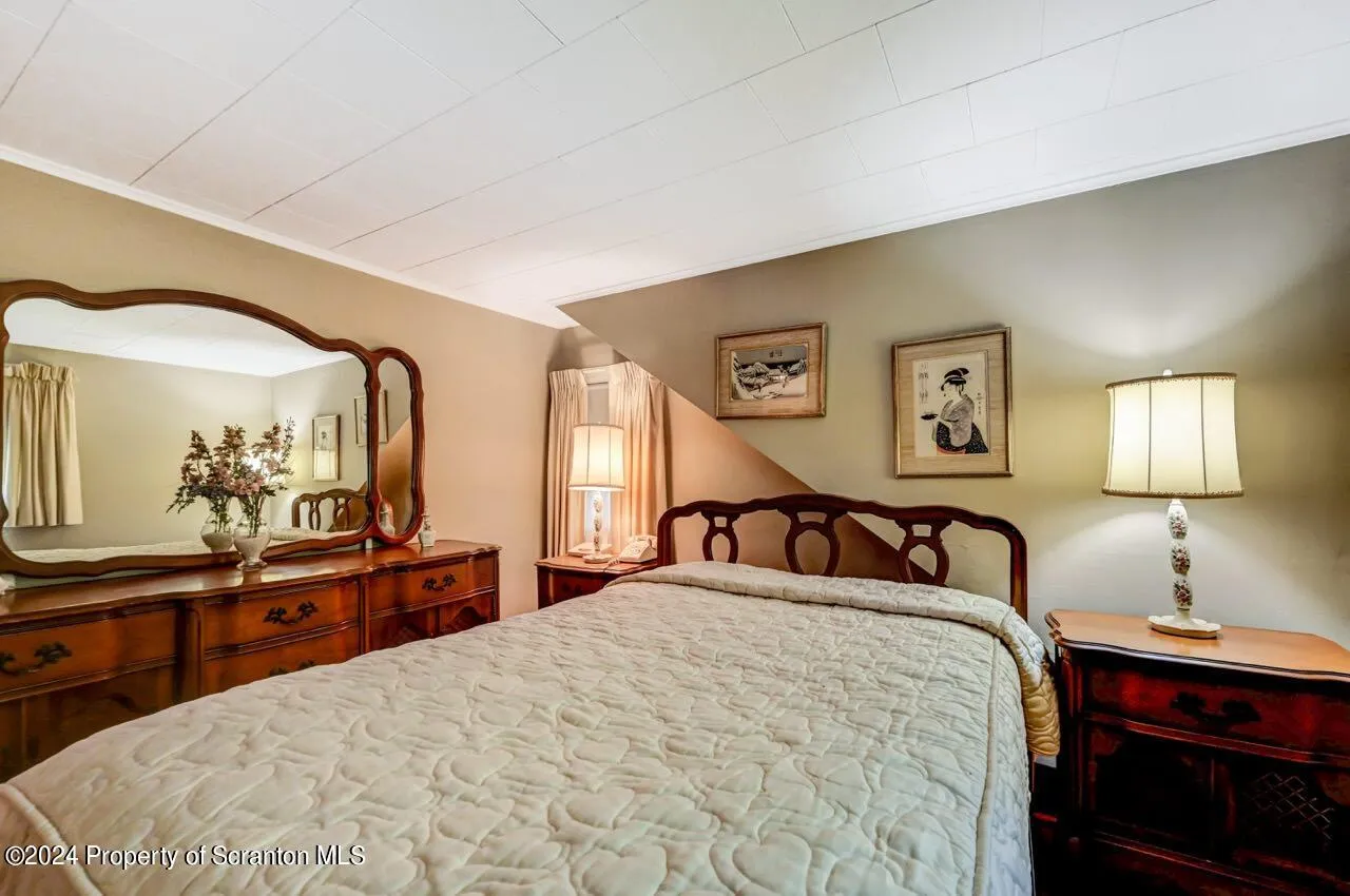 811 Clifton Beach Road, Clifton Twp, Pennsylvania 18424, 4 Bedrooms Bedrooms, 7 Rooms Rooms,2 BathroomsBathrooms,Residential,For Sale,CLIFTON BEACH ROAD,SC4272