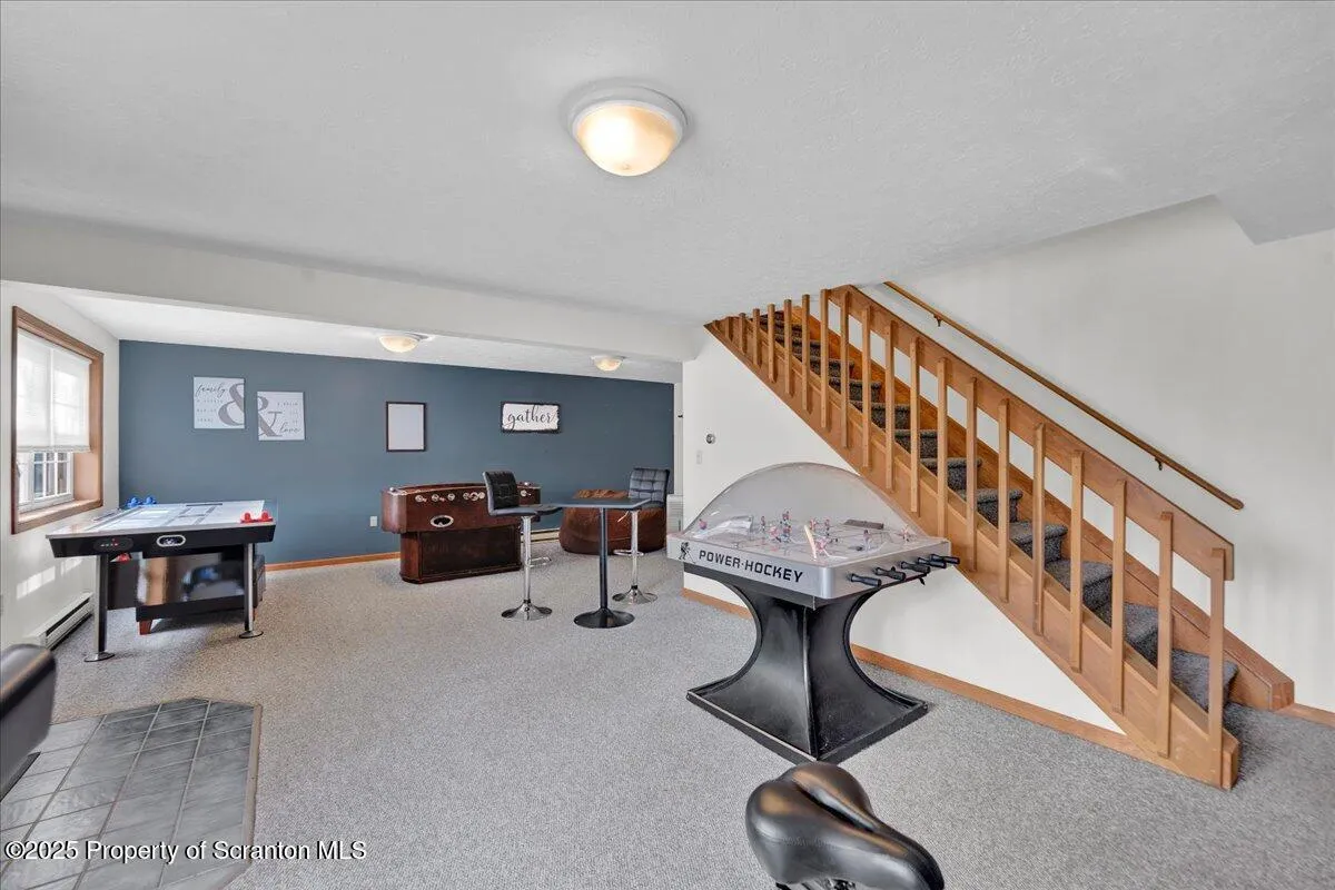 7 Sheffick Road Unit - 707, Clifton Twp, Pennsylvania 18424, 4 Bedrooms Bedrooms, 10 Rooms Rooms,3 BathroomsBathrooms,Residential,For Sale,Sheffick,SC250915