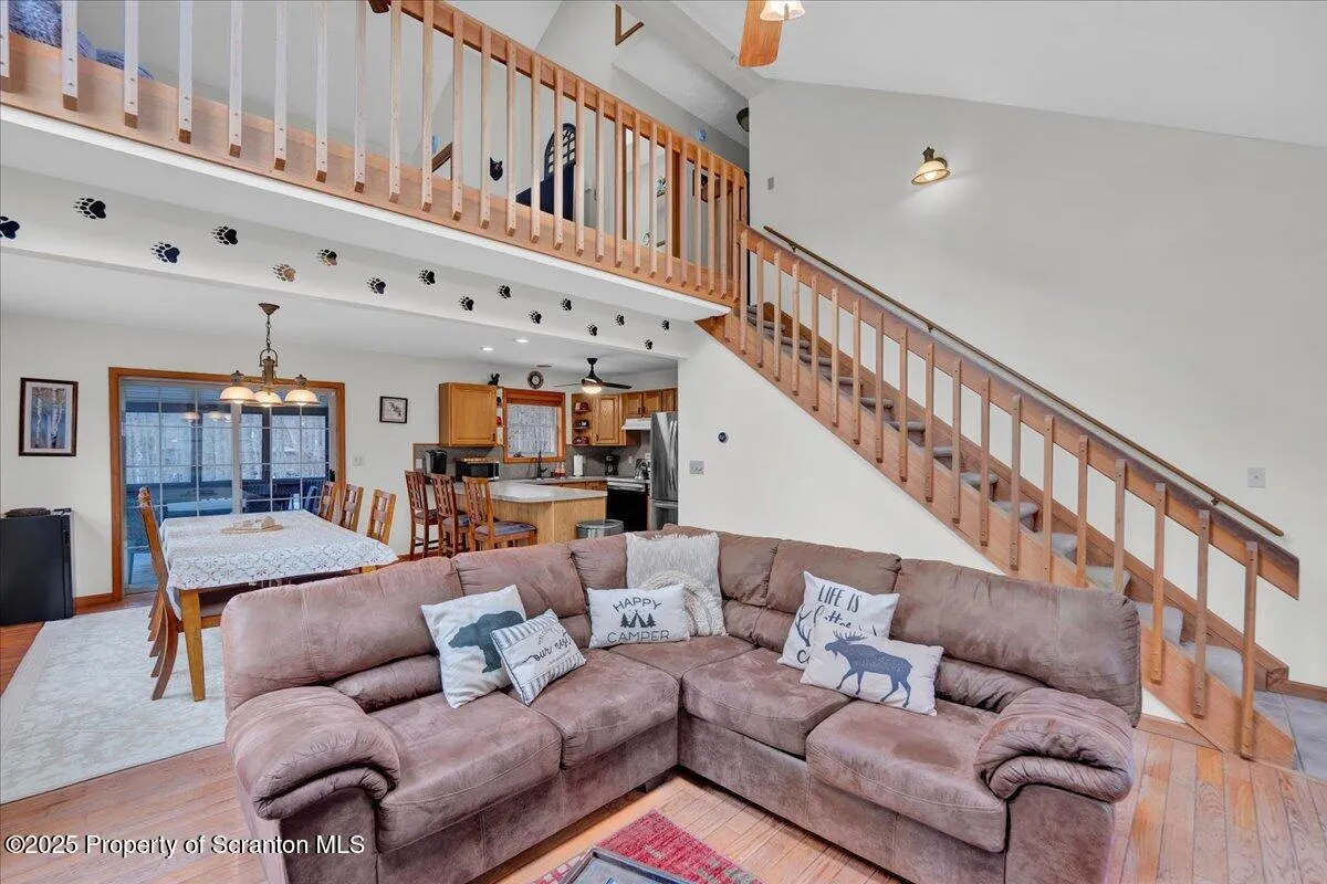 7 Sheffick Road Unit - 707, Clifton Twp, Pennsylvania 18424, 4 Bedrooms Bedrooms, 10 Rooms Rooms,3 BathroomsBathrooms,Residential,For Sale,Sheffick,SC250915
