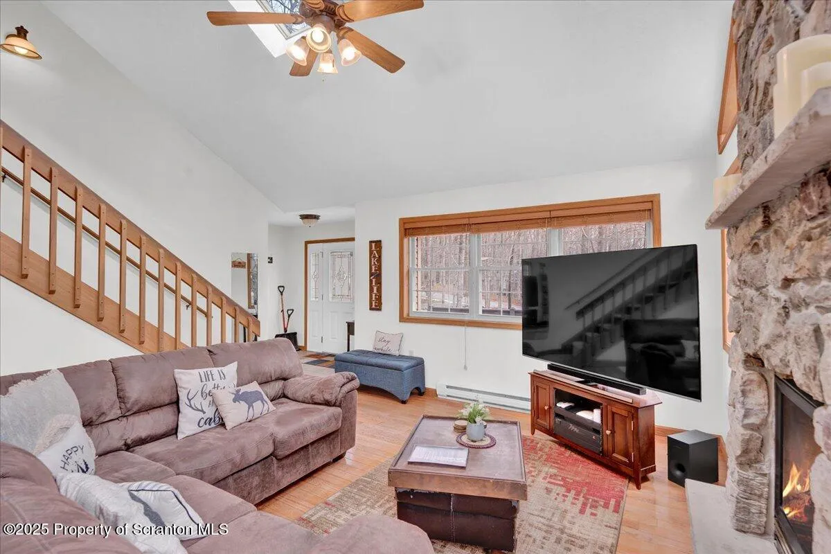 7 Sheffick Road Unit - 707, Clifton Twp, Pennsylvania 18424, 4 Bedrooms Bedrooms, 10 Rooms Rooms,3 BathroomsBathrooms,Residential,For Sale,Sheffick,SC250915