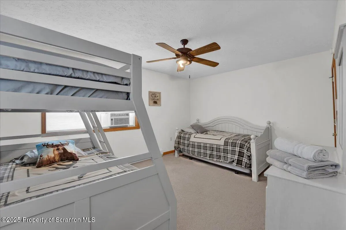 7 Sheffick Road Unit - 707, Clifton Twp, Pennsylvania 18424, 4 Bedrooms Bedrooms, 10 Rooms Rooms,3 BathroomsBathrooms,Residential,For Sale,Sheffick,SC250915