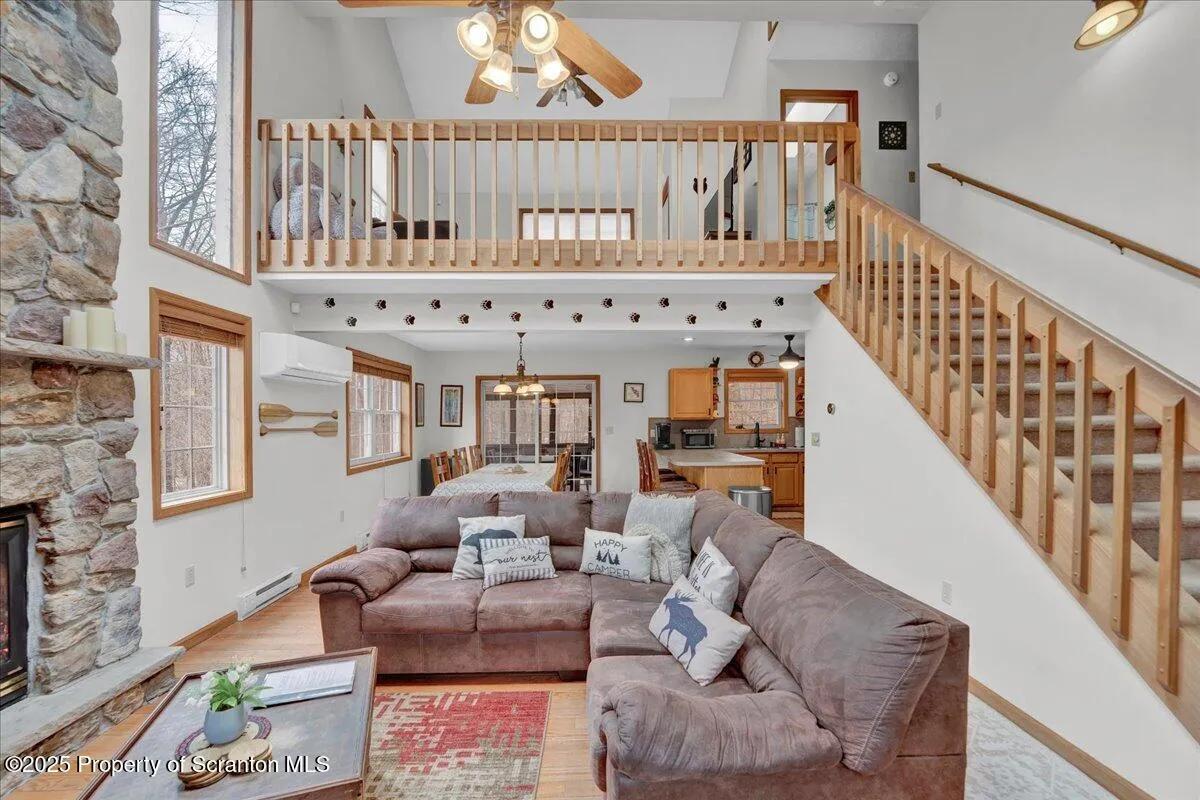 7 Sheffick Road Unit - 707, Clifton Twp, Pennsylvania 18424, 4 Bedrooms Bedrooms, 10 Rooms Rooms,3 BathroomsBathrooms,Residential,For Sale,Sheffick,SC250915