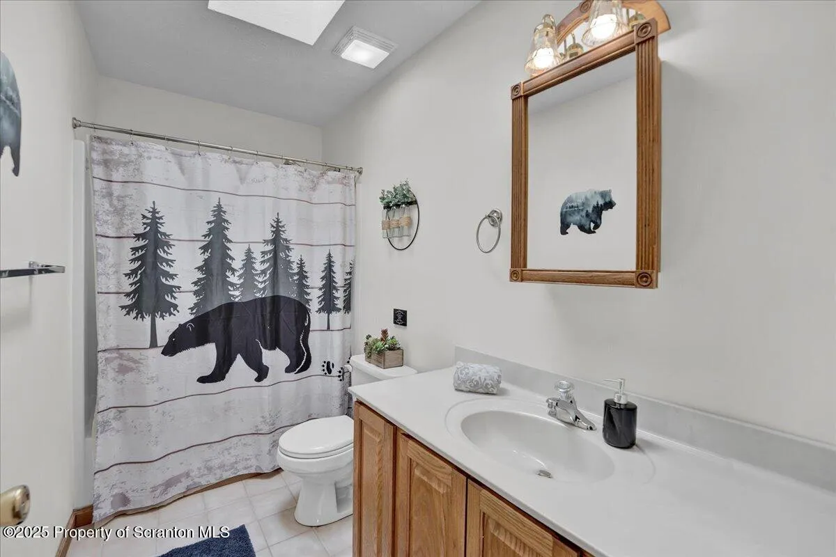 7 Sheffick Road Unit - 707, Clifton Twp, Pennsylvania 18424, 4 Bedrooms Bedrooms, 10 Rooms Rooms,3 BathroomsBathrooms,Residential,For Sale,Sheffick,SC250915