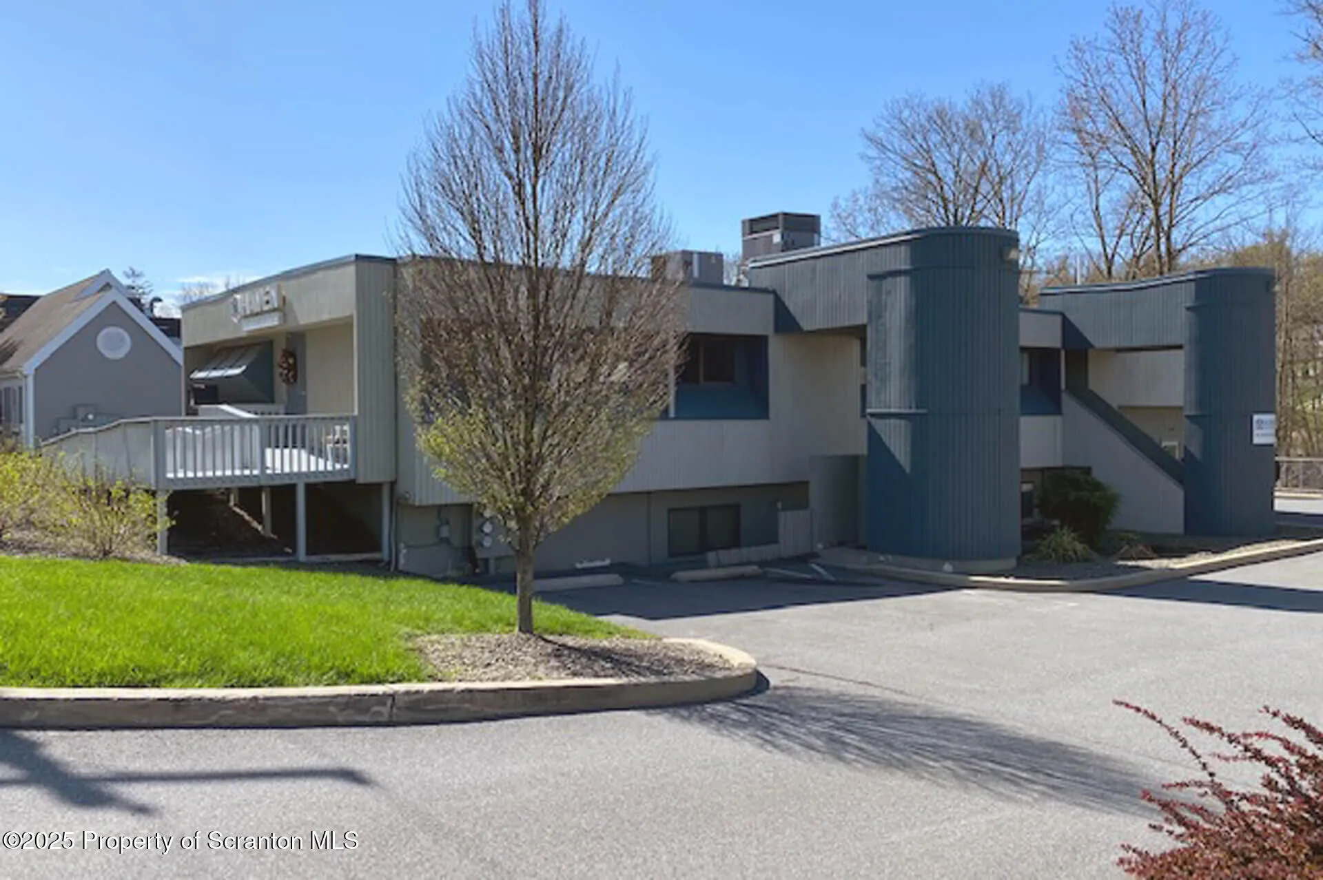 409 N State Street Unit C, Clarks Summit, Pennsylvania 18411, ,Commercial Lease,For Rent,State,SC251526