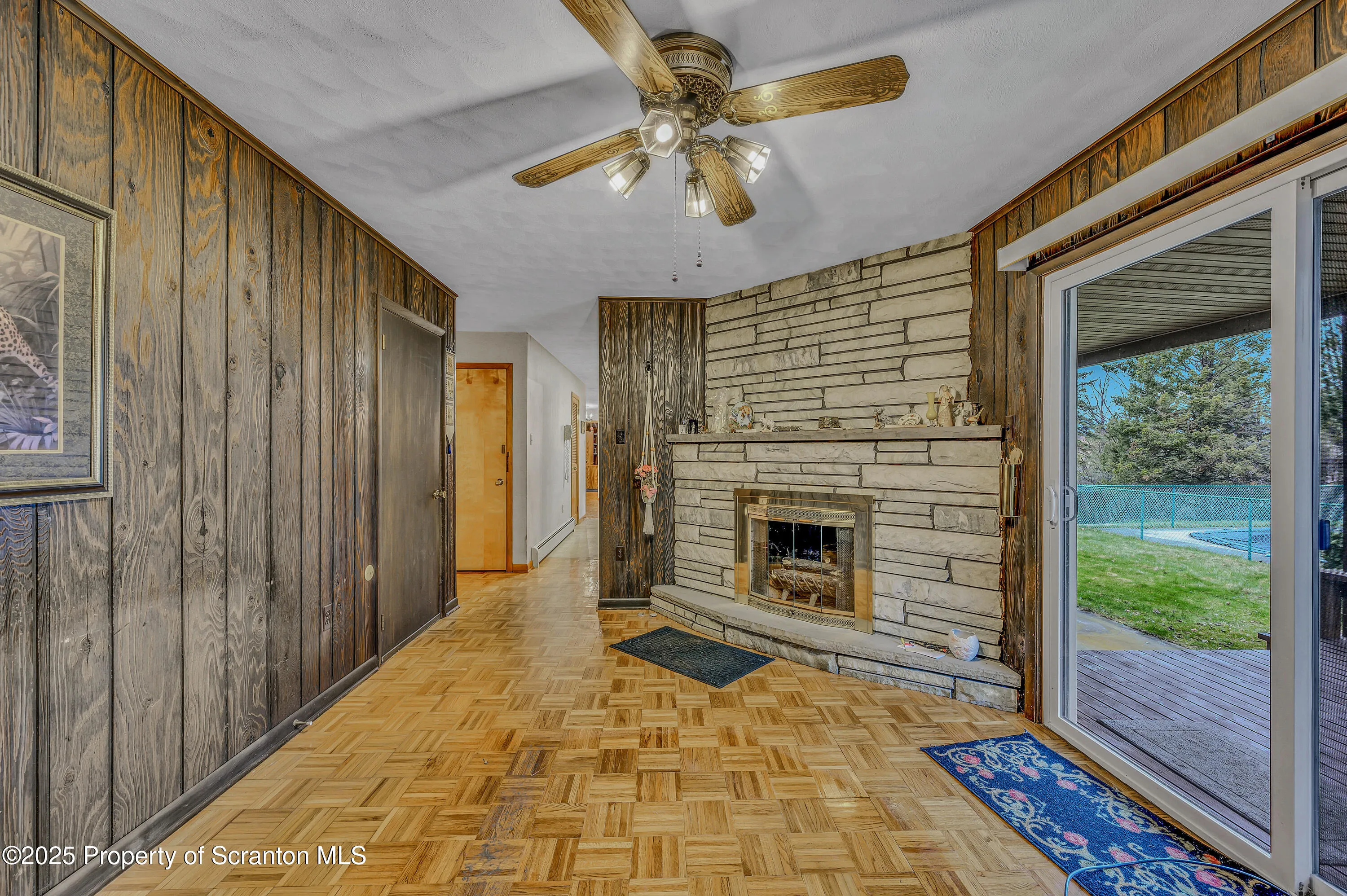 616 Hospital Street, Taylor, Pennsylvania 18517, 4 Bedrooms Bedrooms, 9 Rooms Rooms,3 BathroomsBathrooms,Residential,For Sale,Hospital,SC251537
