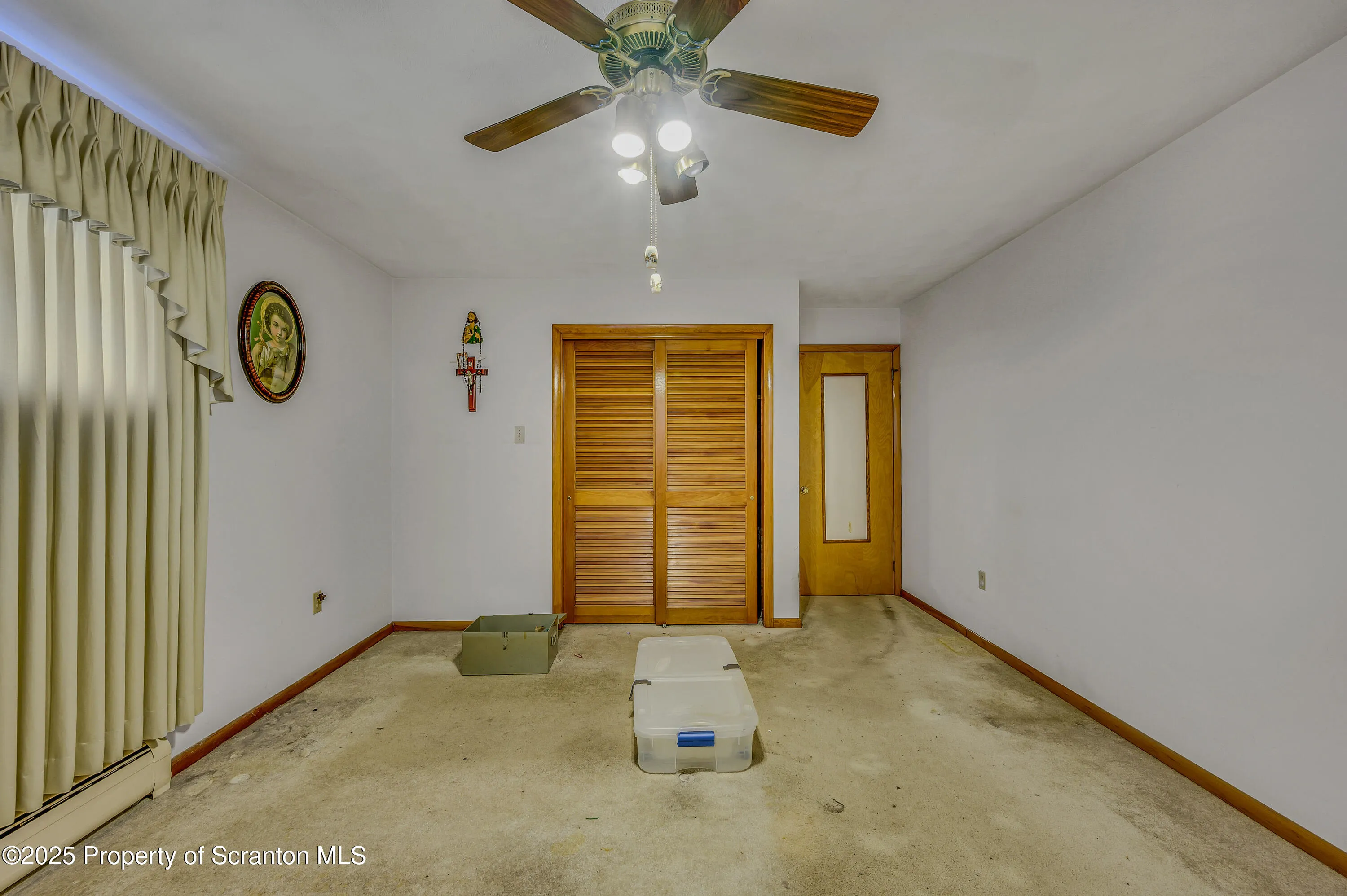 616 Hospital Street, Taylor, Pennsylvania 18517, 4 Bedrooms Bedrooms, 9 Rooms Rooms,3 BathroomsBathrooms,Residential,For Sale,Hospital,SC251537