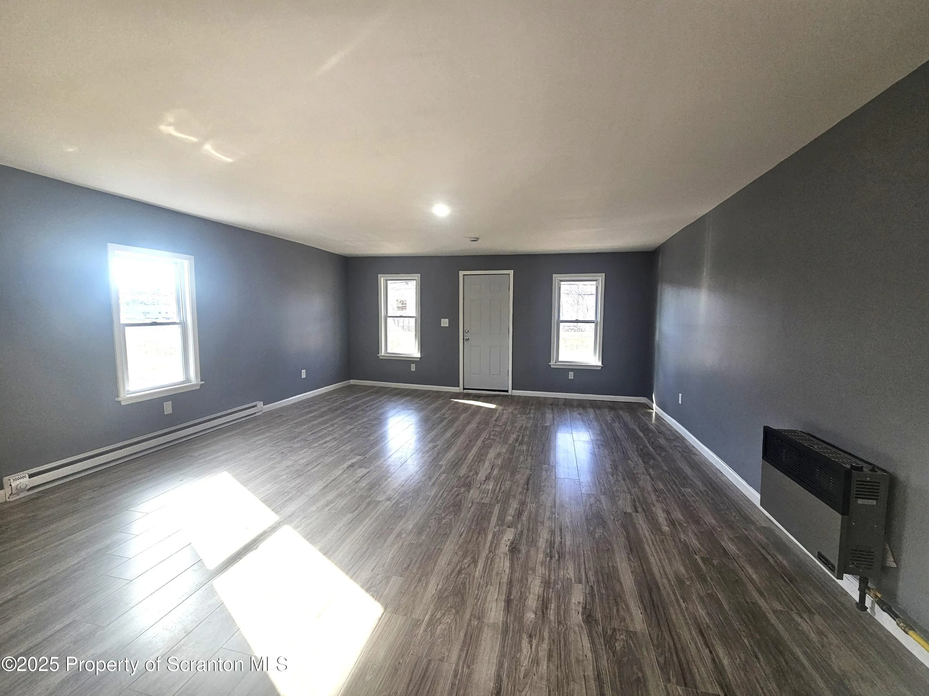 125 River Street Unit 2 Front, Olyphant, Pennsylvania 18447, 2 Rooms Rooms,1 BathroomBathrooms,Residential Lease,For Rent,River,SC251589