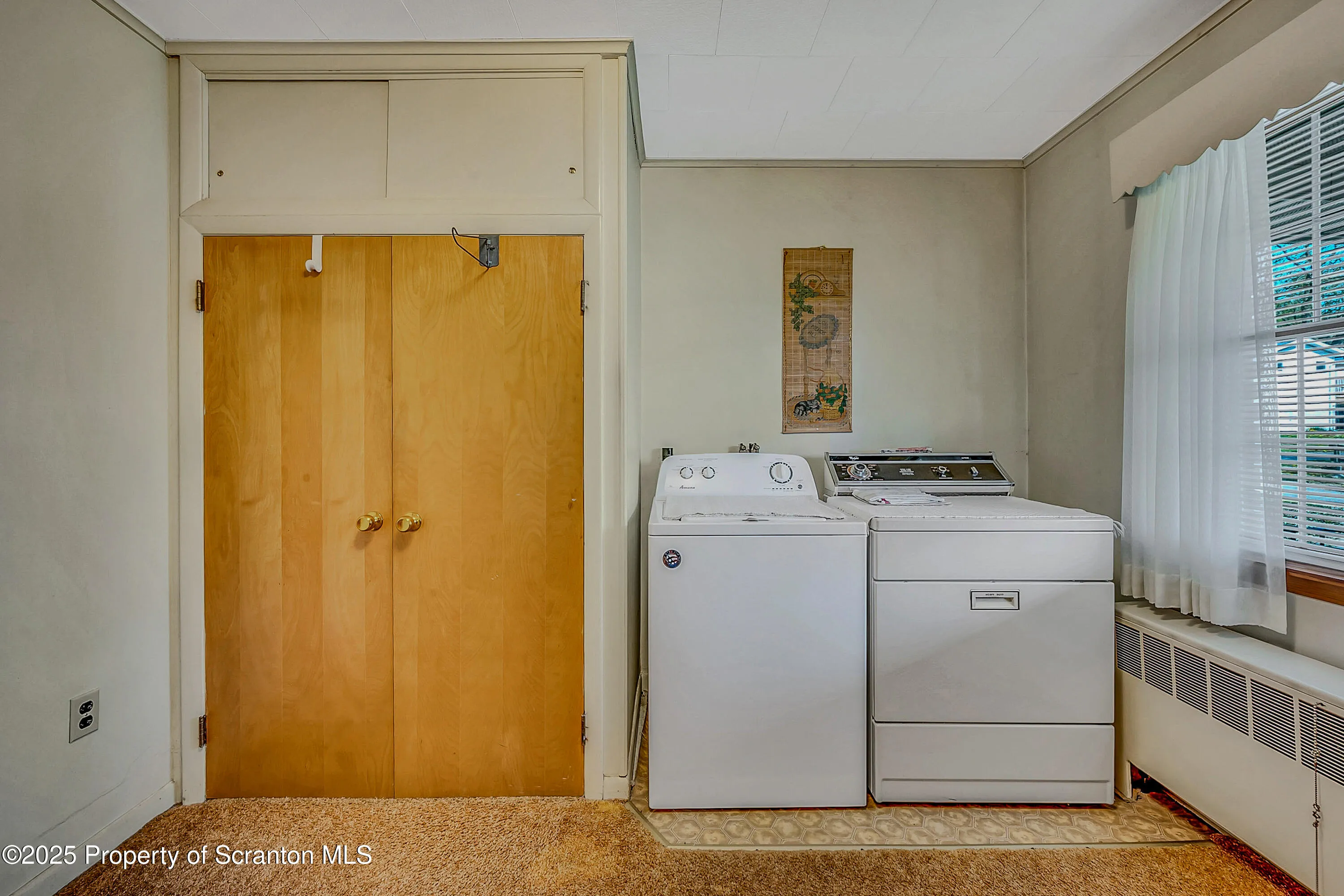 108 Armstrong Avenue, Clarks Green, Pennsylvania 18411, 3 Bedrooms Bedrooms, 7 Rooms Rooms,2 BathroomsBathrooms,Residential,For Sale,Armstrong,SC252008
