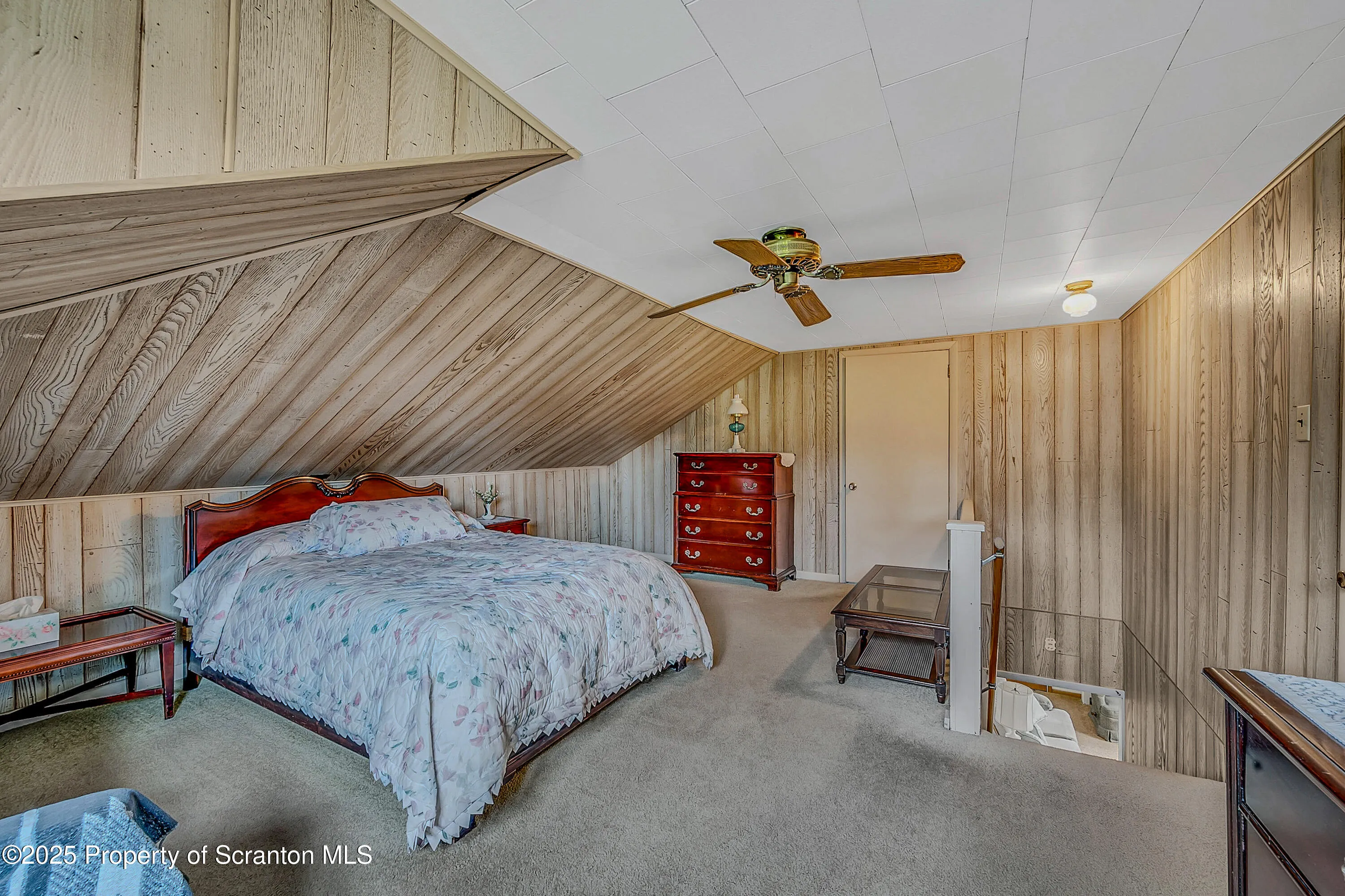 108 Armstrong Avenue, Clarks Green, Pennsylvania 18411, 3 Bedrooms Bedrooms, 7 Rooms Rooms,2 BathroomsBathrooms,Residential,For Sale,Armstrong,SC252008