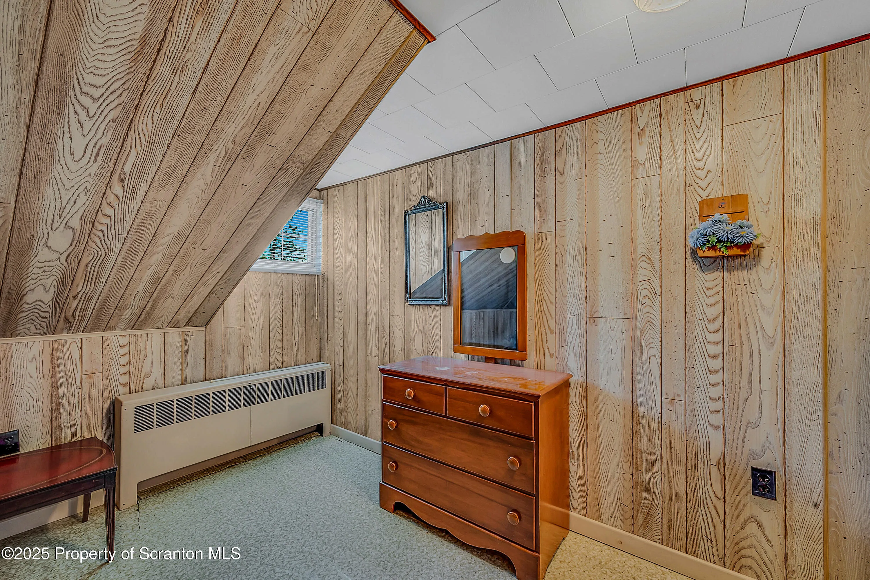 108 Armstrong Avenue, Clarks Green, Pennsylvania 18411, 3 Bedrooms Bedrooms, 7 Rooms Rooms,2 BathroomsBathrooms,Residential,For Sale,Armstrong,SC252008